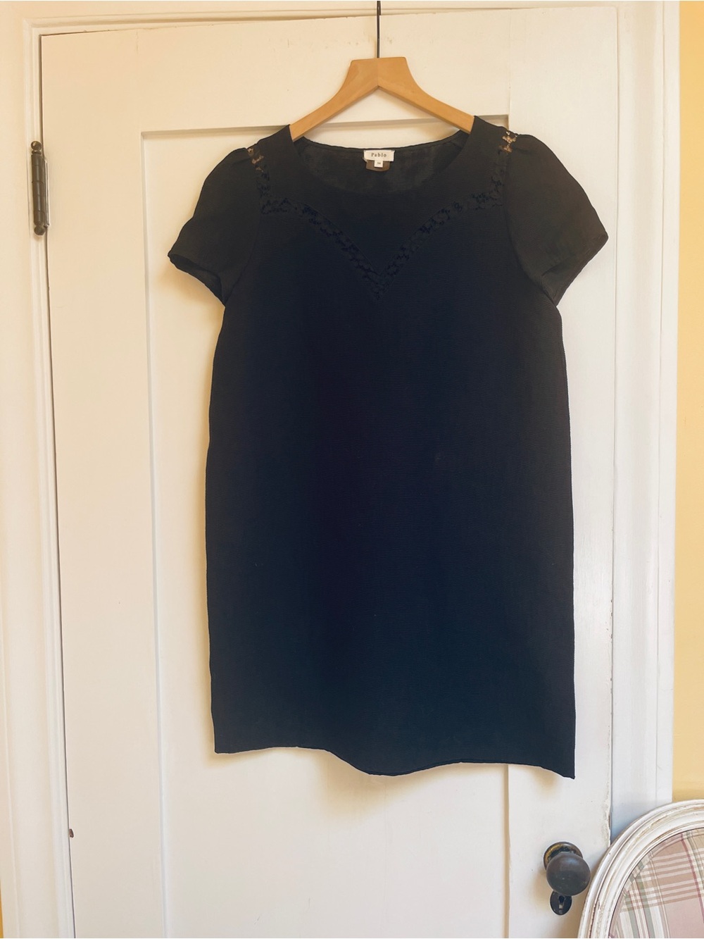 Black Short Sleeve Shift Dress